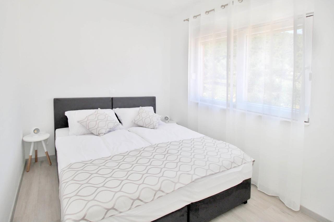 Bacan Family Apartment *